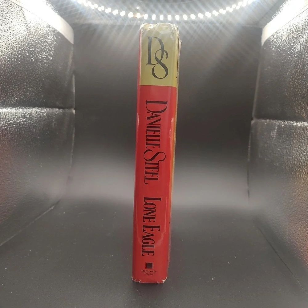 Lone Eagle by‎ Danielle Steel (2001, Hardcover)